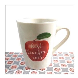 🆕 Coffee Mug Best Teacher Ever with Apple Graphic